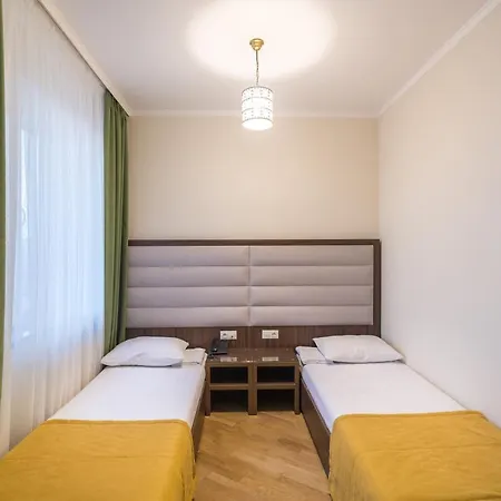 Hotel Pivdenniy *