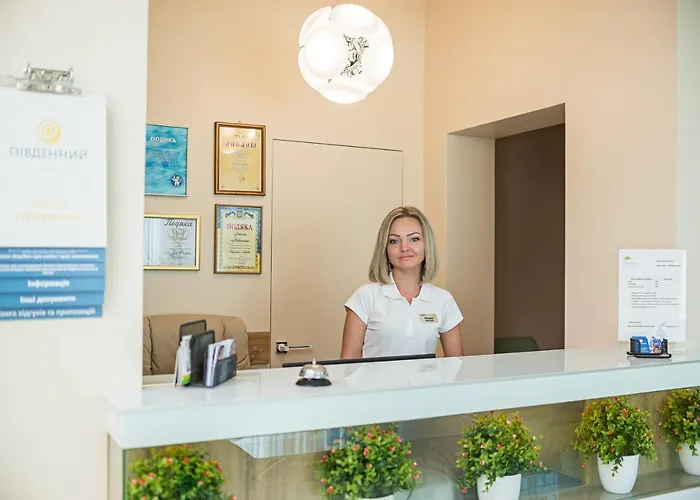 Hotel Pivdenniy *